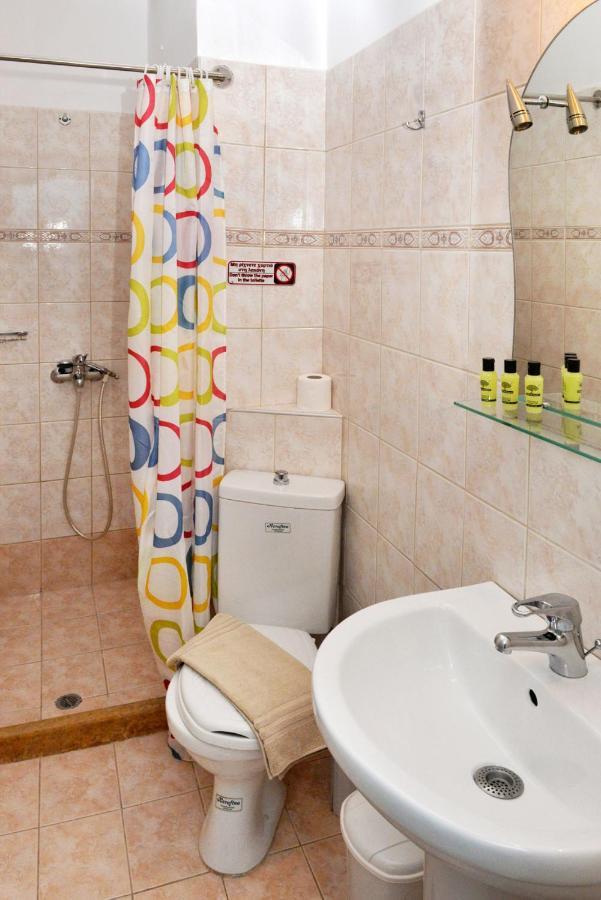 Hotel Villa Plaza Spétses Екстериор снимка